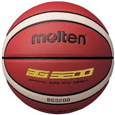 Molten B7G 3200 Basketball – Composite Leather Surface - Indoor & Outdoor Play - Size 7